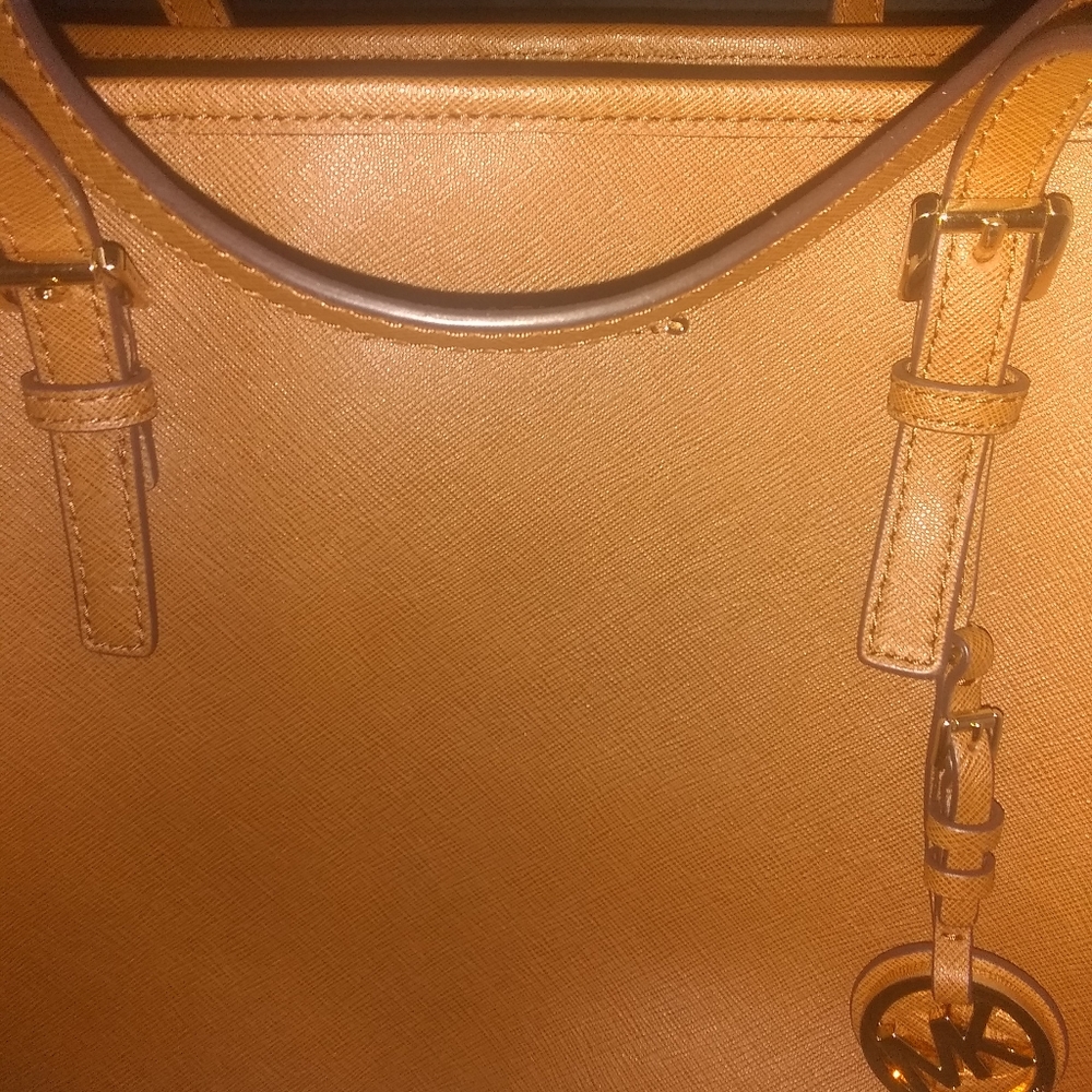 Michael kors MK Jet Set EW EX Large Saffiano leather handbag East West Travel - Picture 5 of 15